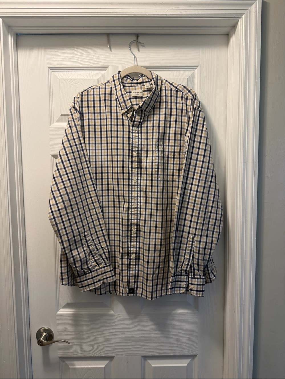 Dockers Blue and Cream Plaid Casual Button-Down Shirt